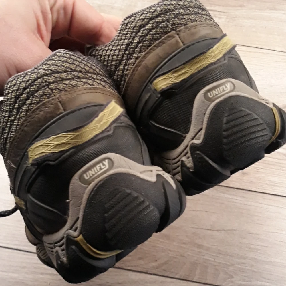 MERRELL‎ All Out Blaze J24611 Green Black 8.5 Mens Trail Hiking Mid Shoes Boots
